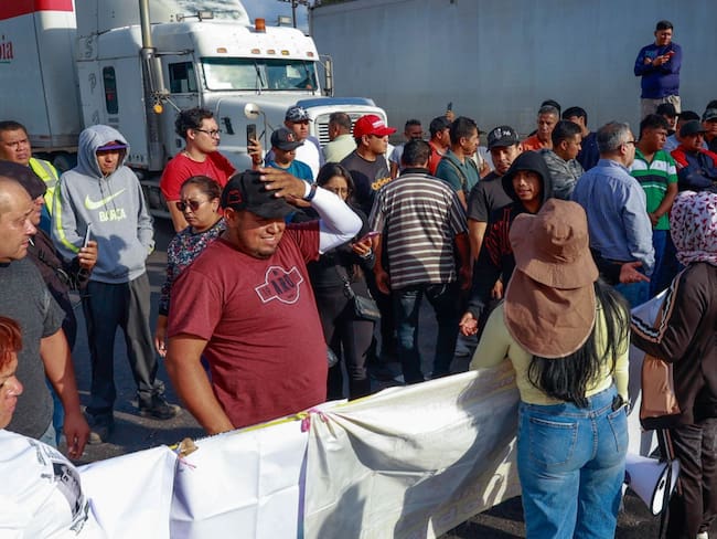 Edomex atiende demandas de colectivos de búsqueda tras protesta en la México-Toluca