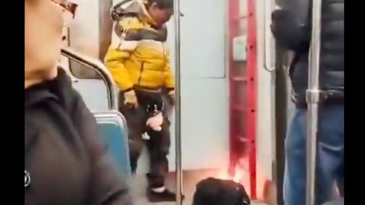Metro CDMX: Sujeto inhalando solventes provoca incendio en vagón y activa protocolos de seguridad | VIDEO