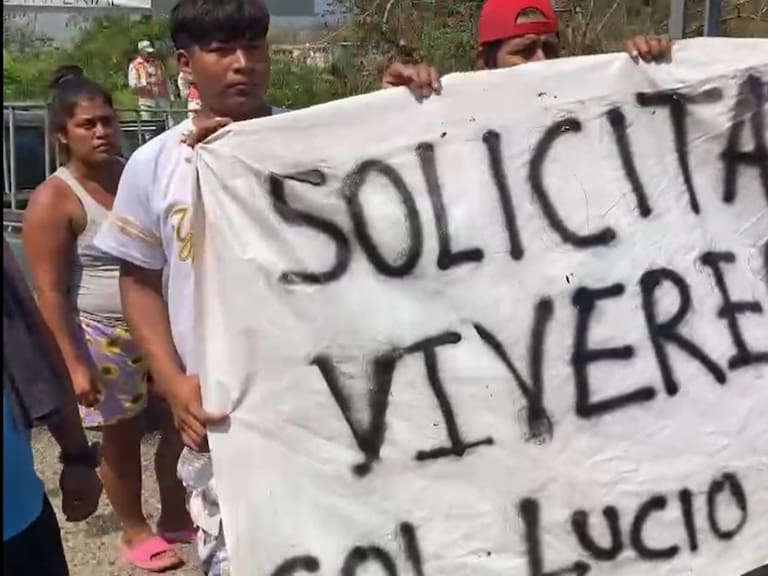 Familias en Acapulco requieren víveres