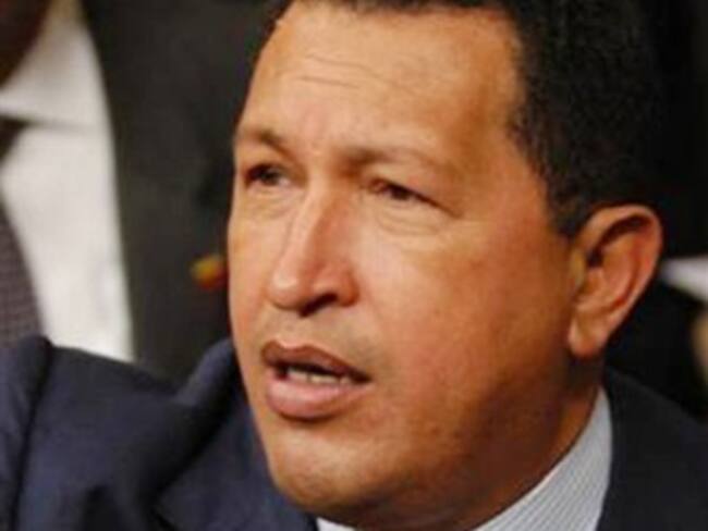 Chávez dice se juega 'destino político' en referendo