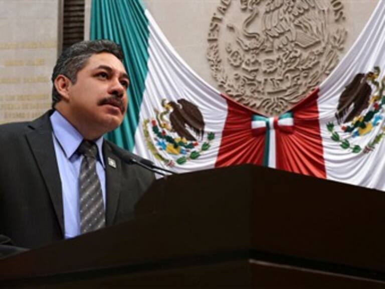 Balean a diputado federal del PRD en Chalco