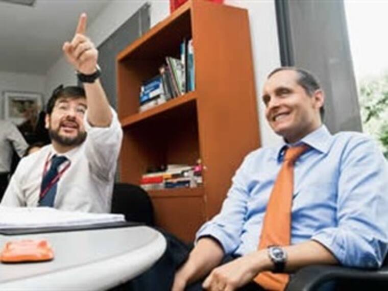 Adolfo Ortega, editor general de la revista Expansión. Millonarias compras del gobierno