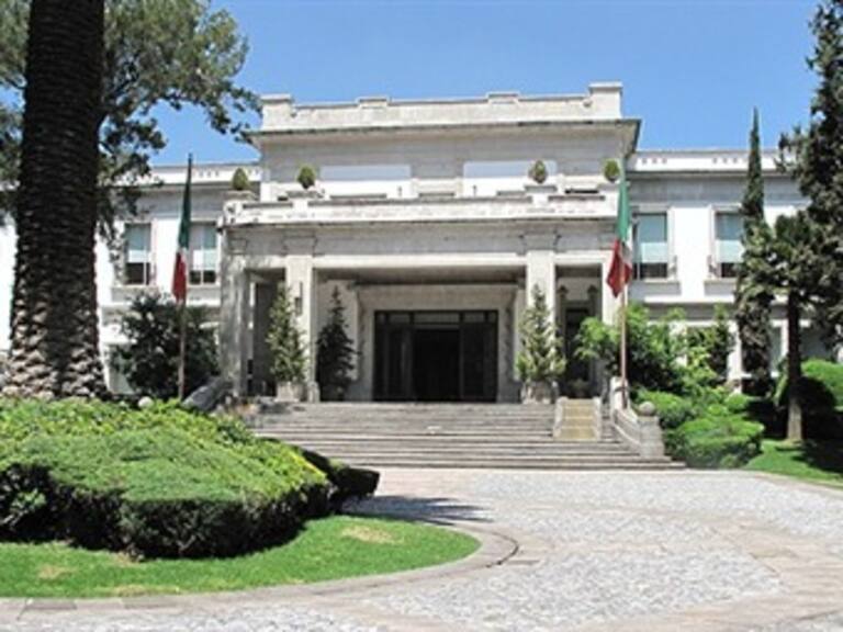 Recorre equipo de Peña Nieto Los Pinos