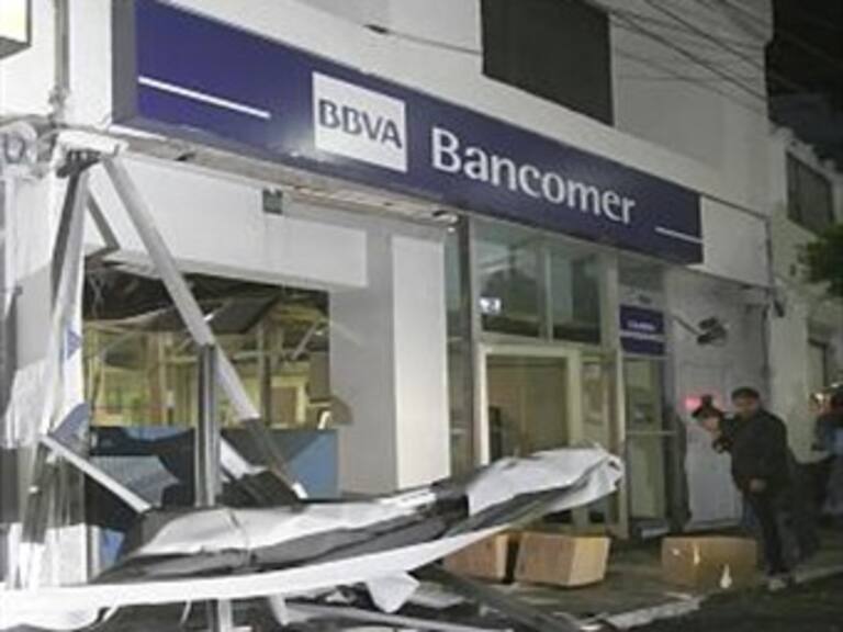 Registran dos detonaciones en cajeros automáticos del DF