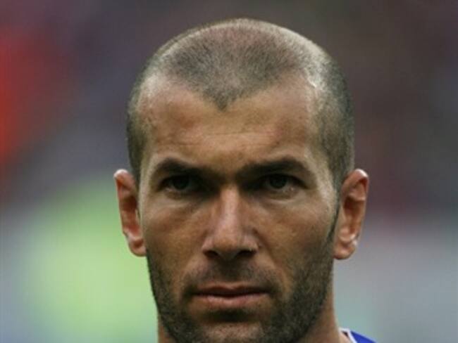'La Reata' felicita al ex futbolista francés, Zinedine Zidane