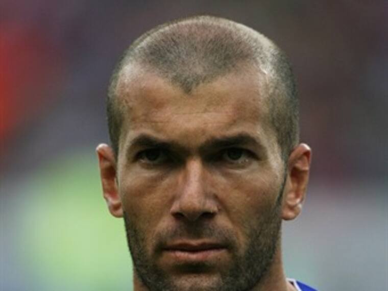 'La Reata' felicita al ex futbolista francés, Zinedine Zidane
