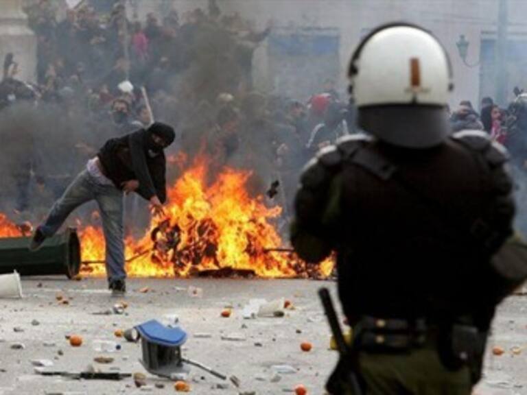 Estallan bombas en Atenas y Buenos Aires