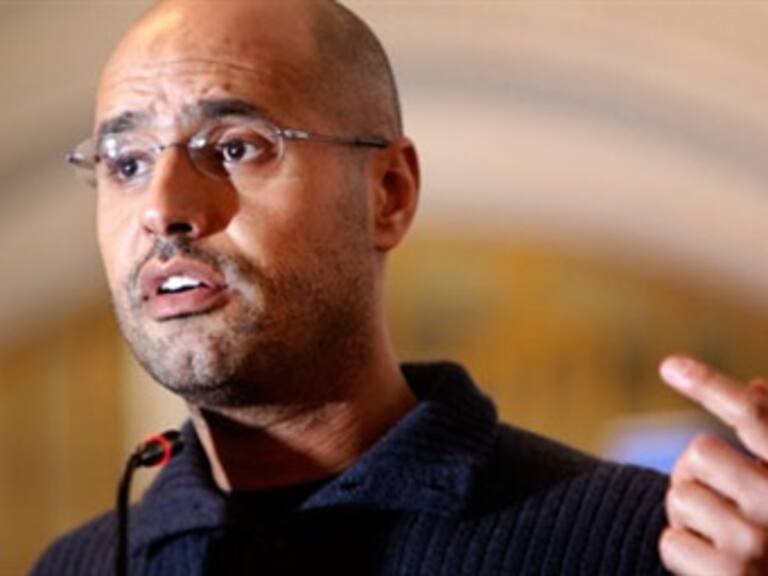 Propone hijo de Gadafi entregarse a Corte de La Haya: CNT