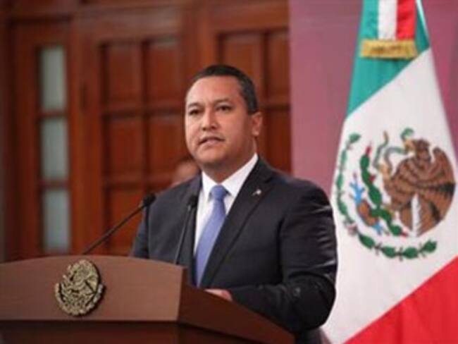 Ofrece Blake revisar casos de allanamientos