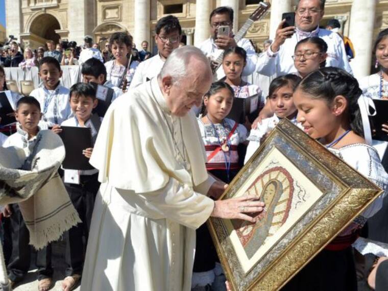 El Papa Francisco expresa sus condolencias con México