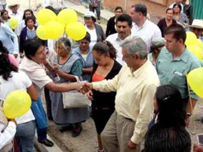 Se reencuentran Gabino Cué y AMLO en Oaxaca