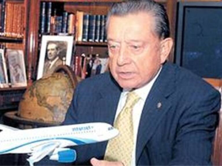 Mexicana de Aviación no debe ser rescatada por el gobierno, pese a regreso del PRI, pide Miguel Alemán