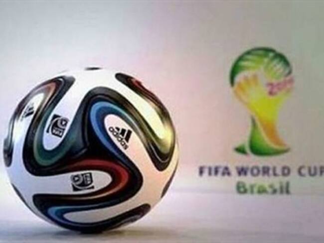 Presentan a 'El Brazuca', balón del Mundial Brasil 2014