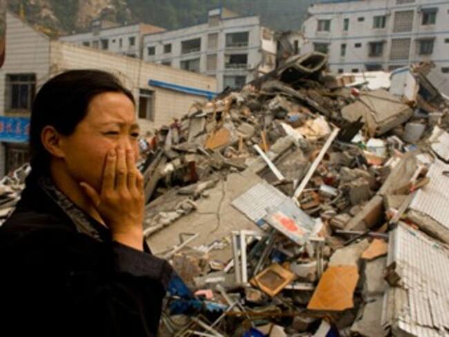 Deja sismo en China más de 150 muertos