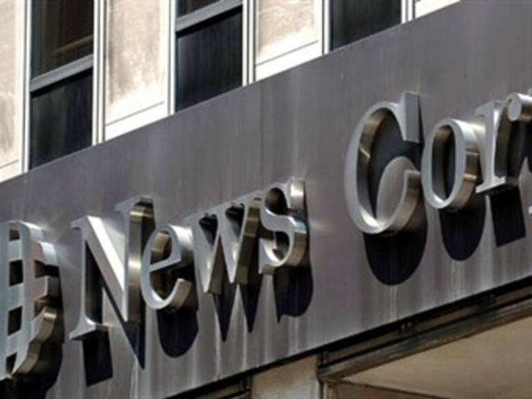 Investigan posibles espías telefónicos de News Corp en EU