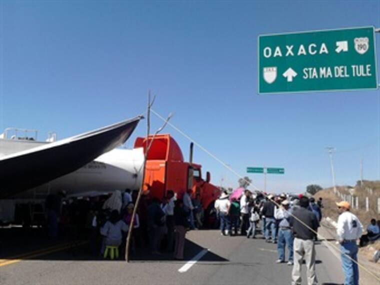 CNTE anuncia bloqueo de carreteras. Jesus Alberto Figeroa, director de Grupo Informativo What´s