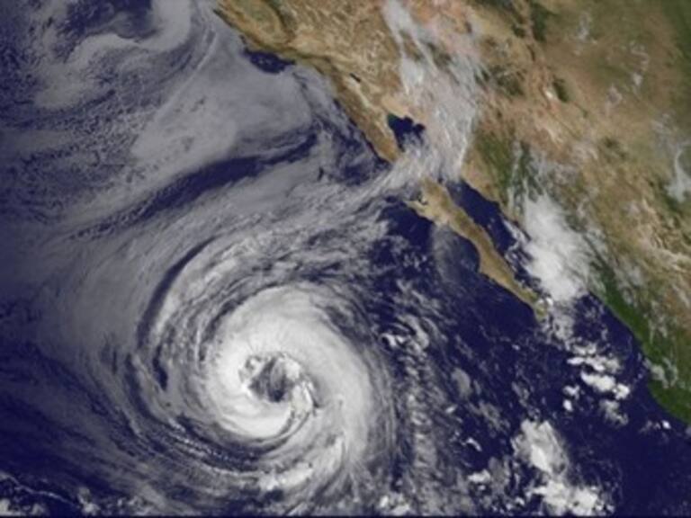 Se debilita ‘Marie’ a categoría 1 lejos de las costas mexicanas