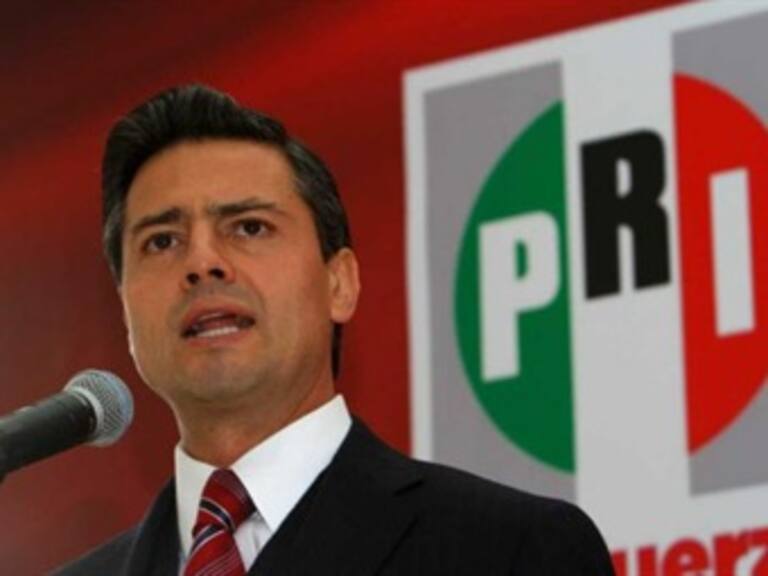 Pide EPN que se aclare el 'pase de charola' pro AMLO