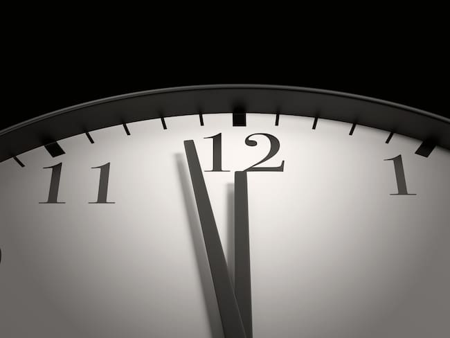El Reloj del Apocalipsis revelará su nueva hora en 2025 ¿Qué pasa si llega a la media noche?