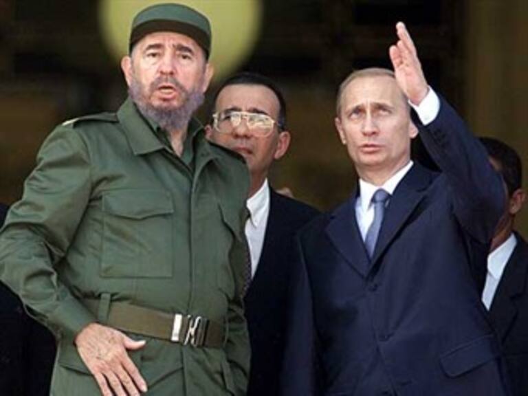 Se reúne Vladimir Putin con Fidel y Raúl Castro en Cuba