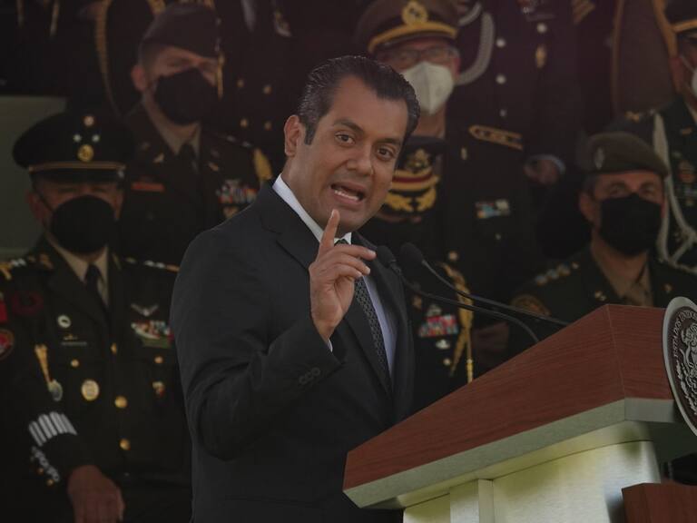 Sergio Gutiérrez Luna, representante de Morena ante el INE, advirtió con presentará una denuncia en contra de Signa Lab y su coordinadora, Rossana Reguillo