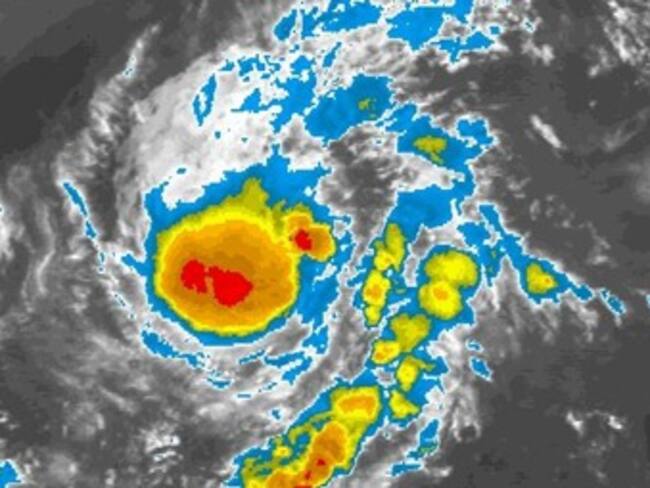 Avanza tormenta 'Olivia' al norte, sin afectar territorio nacional