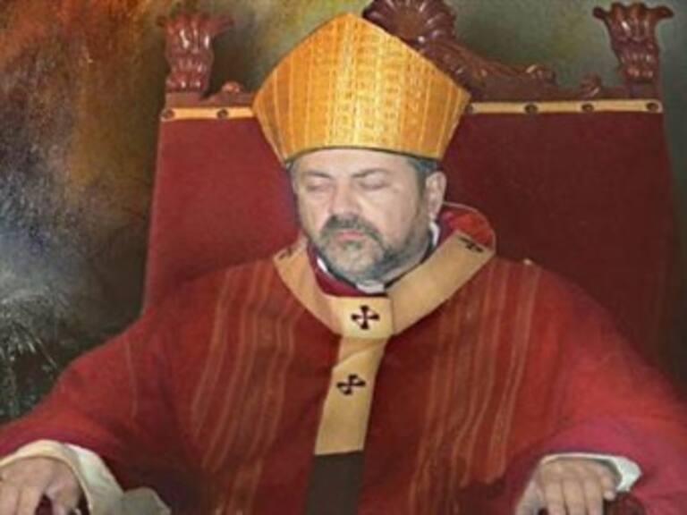 Condenan a ex arzobispo argentino por abuso sexual