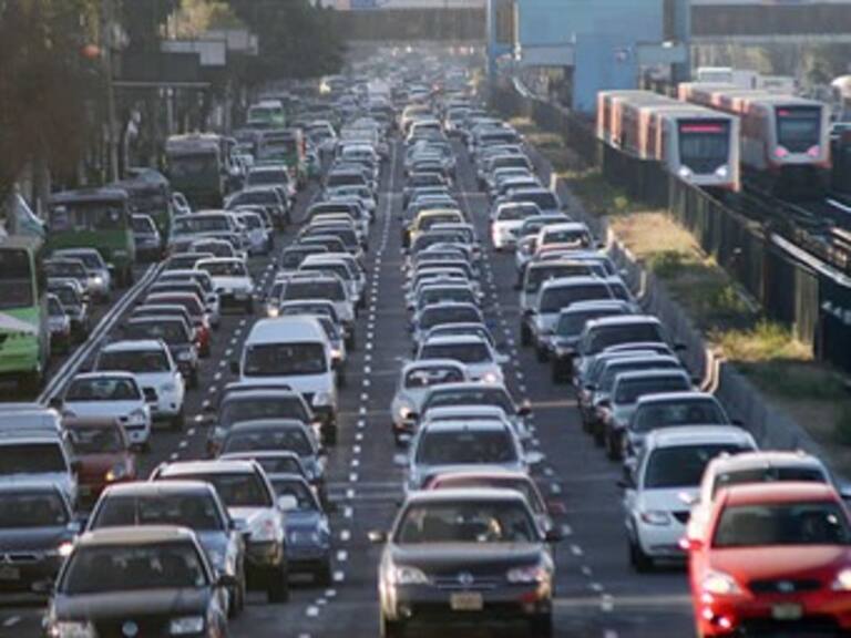 Pierden capitalinos entre 3.5 a seis horas diarias en traslados