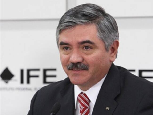 Plantea Valdés Zurita reglamentar candidaturas independientes