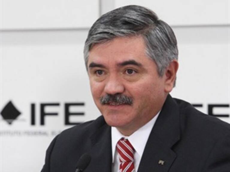Plantea Valdés Zurita reglamentar candidaturas independientes