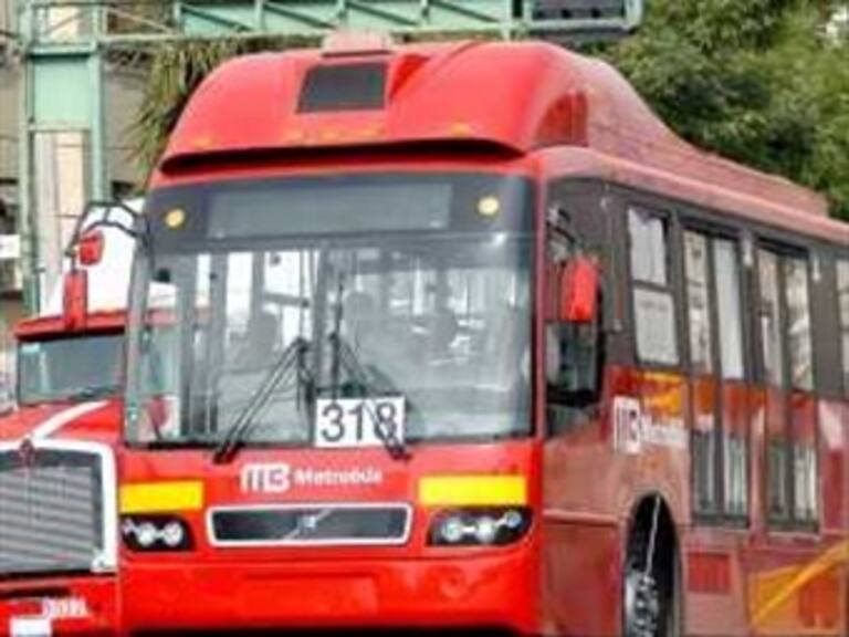 Colapsa marcha servicio de Línea 3 del Metrobús