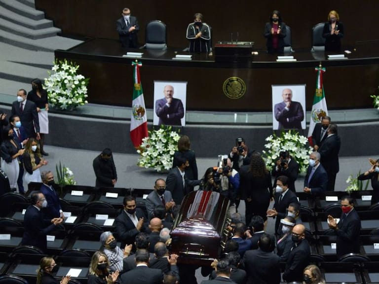 Rinden homenaje a René Juárez Cisneros en Cámara de Diputados