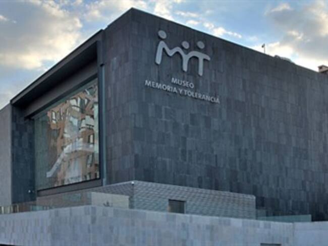 Postea por la paz. Sharon Saga, Directora del museo Memoria y tolerancia 23/04/13