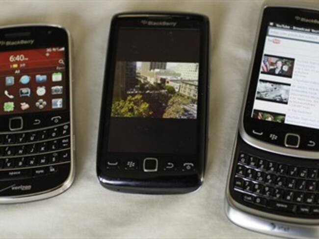 Millones de usuarios de BlackBerry sin conexión a internet