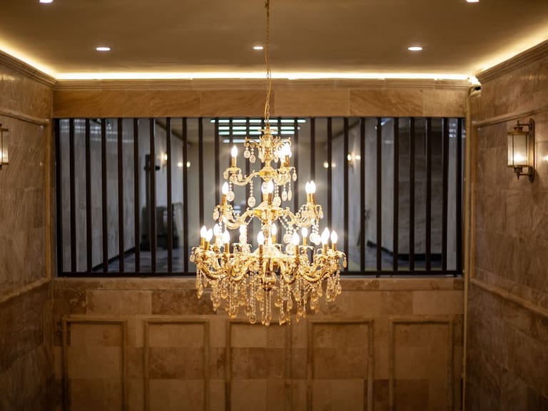 Diputada del PAN exige al gobierno de la CDMX: No solapar las tranzas del director del Metro CDMX, Adrián Rubalcava, e iniciar con el proceso de devolución de los cuatro candelabros con valor de 240 mil pesos.