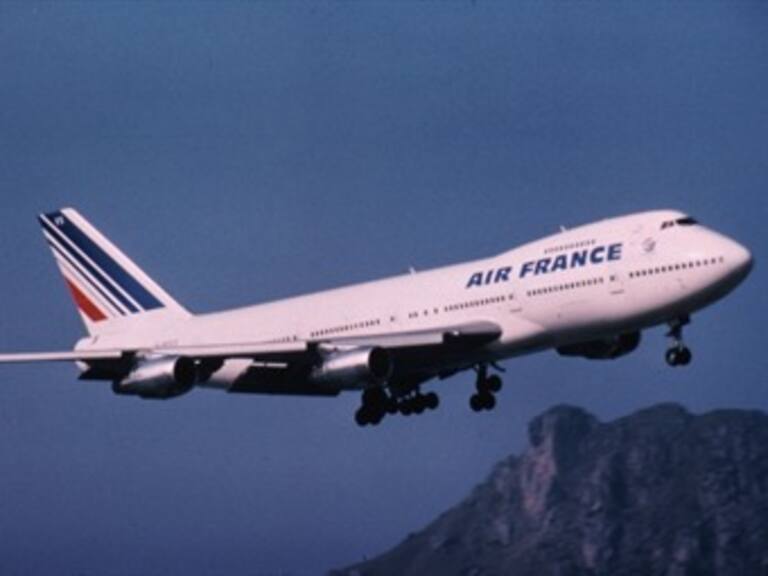 Francia pide ayuda al Pentágono por avión desaparecido