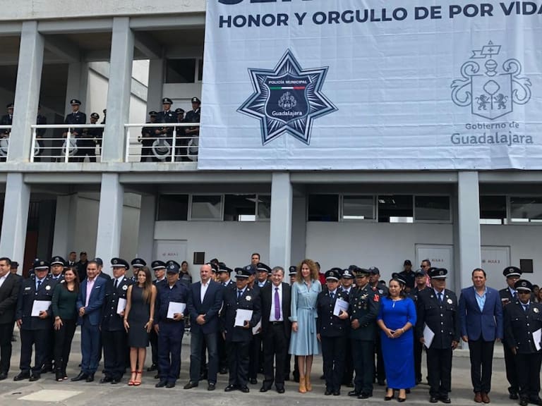 “Misión cumplida”; Comisaría tapatía homenajea a oficiales