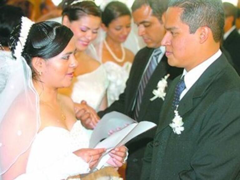 Contraen matrimonio 765 parejas en boda colectiva en GAM