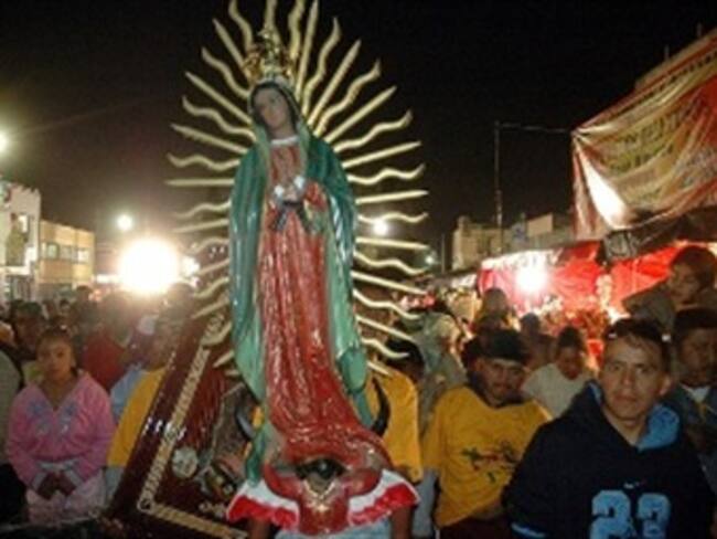Afectan peregrinos y manifestantes vialidad en DF