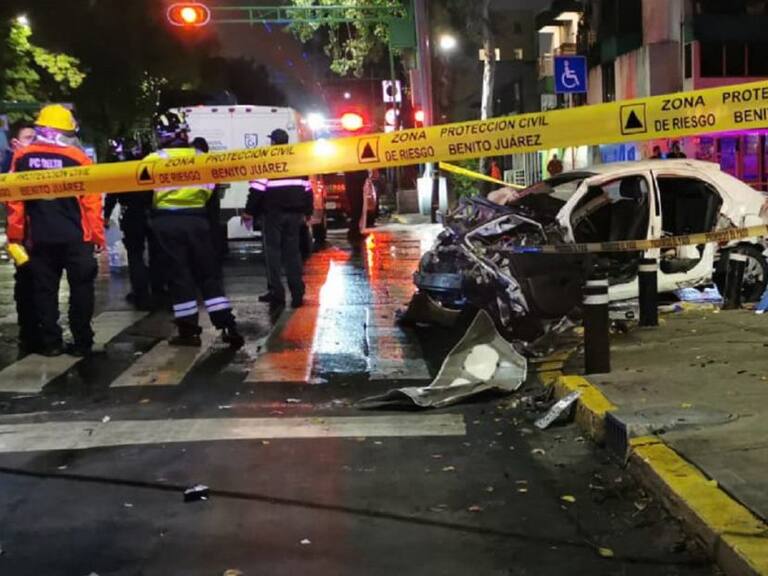 Dos muertos y cuarto heridos deja accidente en calles de Benito Juárez
