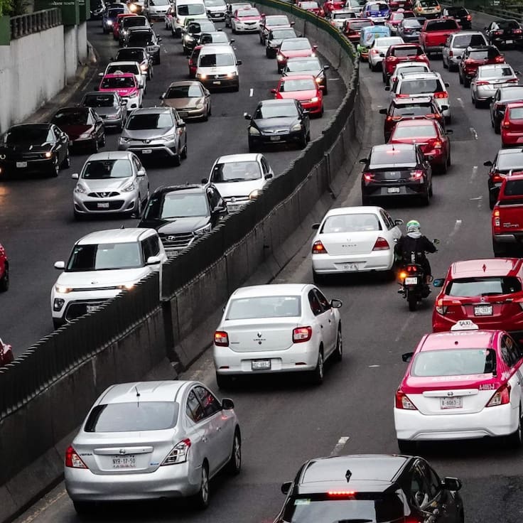 Hoy No Circula 2026: engomado, placas y horario de los autos restringidos este lunes 12 de octubre