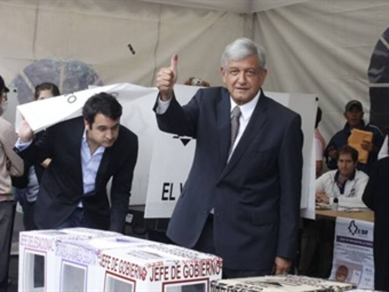 AMLO emite su voto