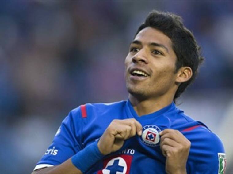 Javier Aquino reemplazará la baja de Luis Montes en el TRI