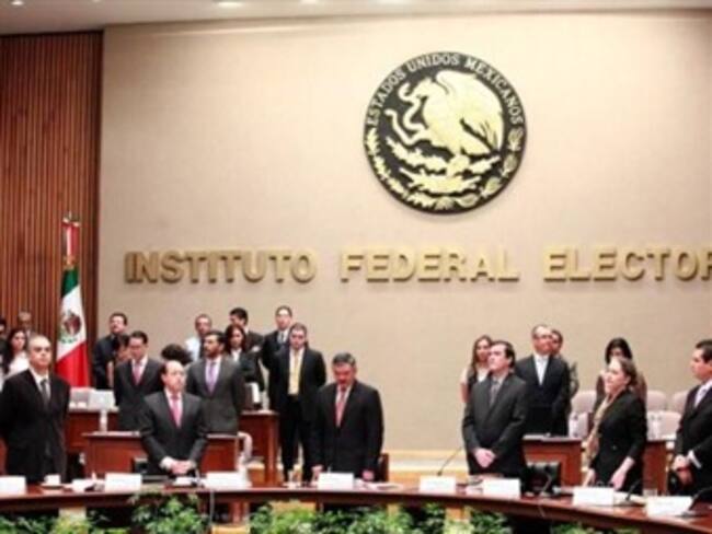 Acusan a IFE de interpretar mal ley electoral
