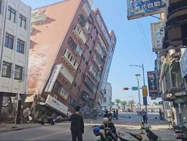 Terremoto de magnitud preliminar 7.5 sacude Taiwán; activan alerta de tsunami