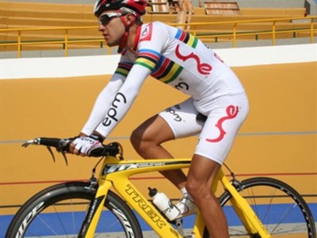 Recupera colombiano Suárez liderato de Vuelta guatemalteca