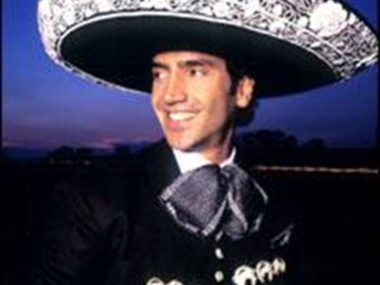 Regresa Alejandro Fernández al género ranchero con 'Diferentes'
