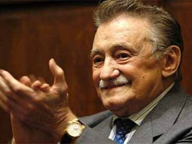 Regresa Benedetti a su casa tras 12 días en hospital