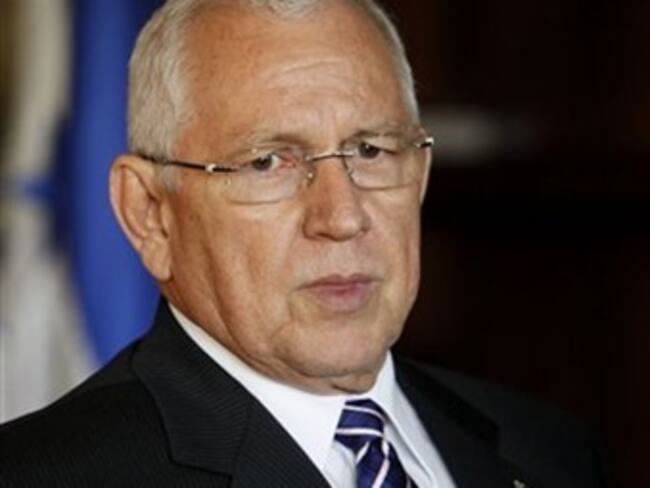 Micheletti dejará temporalmente la presidencia de Honduras