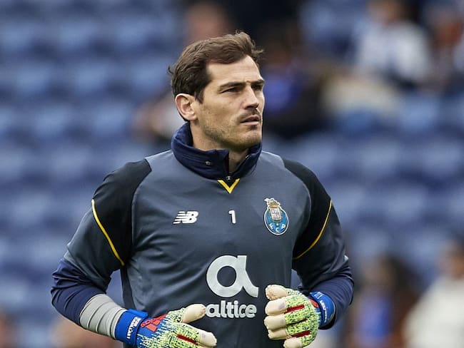 Iker Casillas se retira del futbol a los 39 años